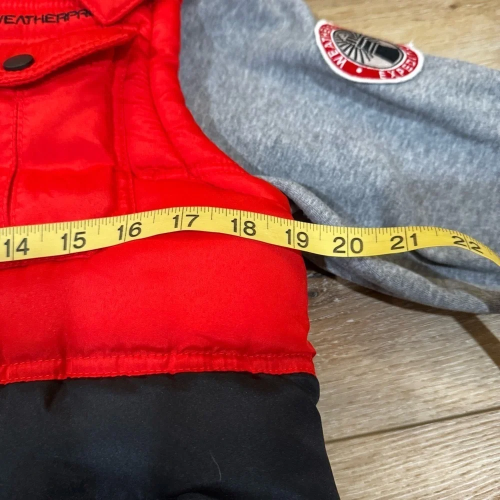 Weatherproof red black & gray puffer jacket with hood zip closure pockets, M.